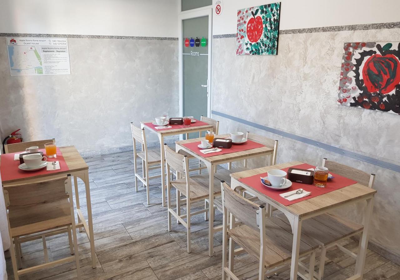 Apple Rooms Rome Airport Fiumicino Exteriör bild A typical dining room in a shelter